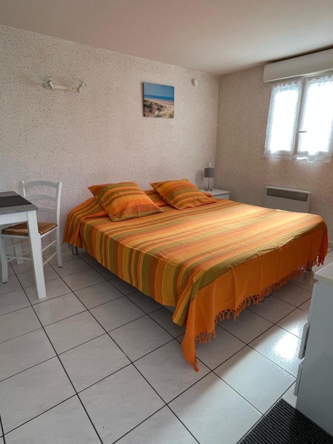 Hôtel Résidence Les Flots Saint-Palais-sur-Mer Esterno foto