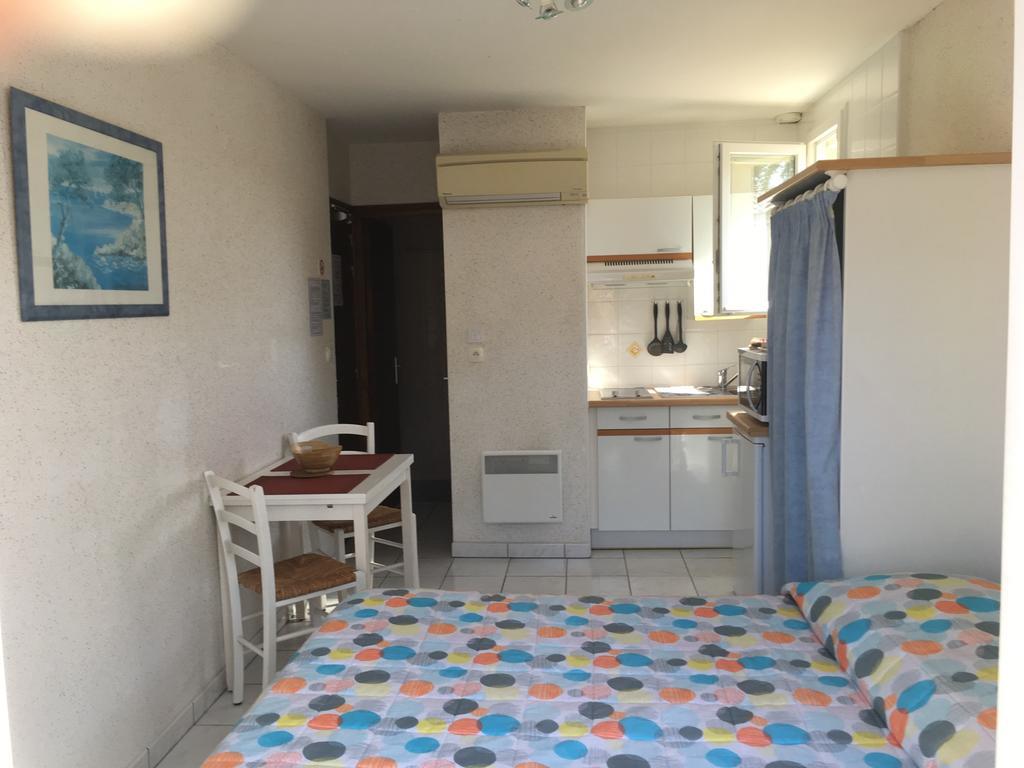 Hôtel Résidence Les Flots Saint-Palais-sur-Mer Esterno foto